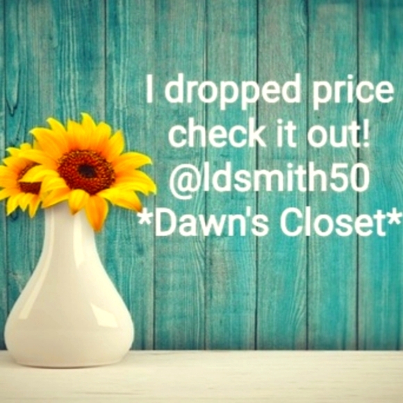 Dawn's Closet - Picture 1 of 1